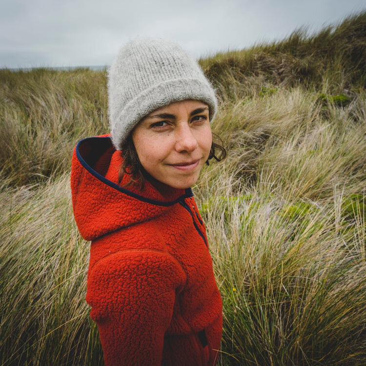 산업용과 등반용 카라비너 비교